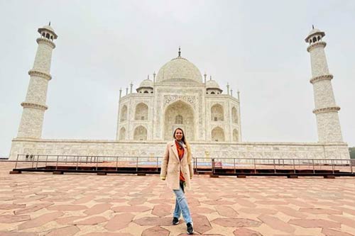 overnight-taj-mahal-and-agra-tour-from-delhi